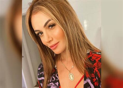 Sara Uribe Mostró Su Nuevo Cuerpo Y Los Kilos Ganados Con Un Sensual Bikini