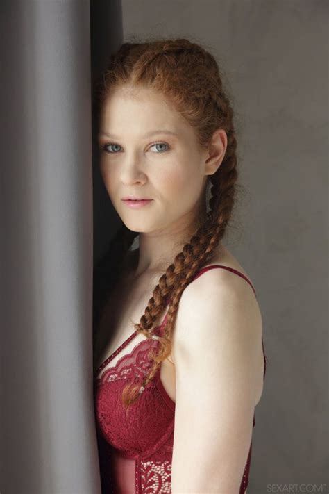 Foxy Sofilie Beautiful Nude Ginger