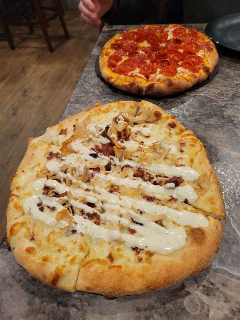 solid slice pizzeria  pub updated december