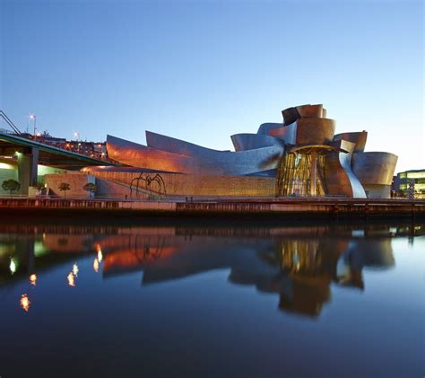 Guggenheim Museum Bilbao Architecture