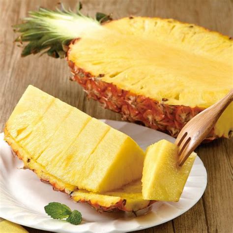 Dole Taiwan Mango Pineapple Medium Plus — Momobud