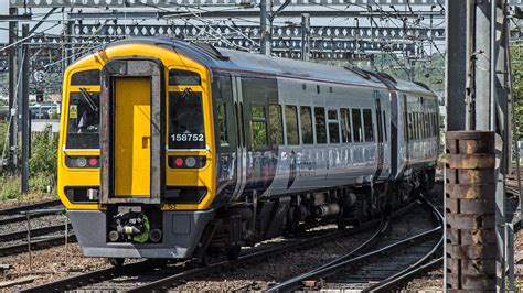 158752 1992 BREL Derby Built Class 158 DMU 158752 Seen At Flickr