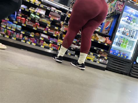 Biggest Latina Ass Ive Ever Seen Spandex Leggings Yoga Pants Forum