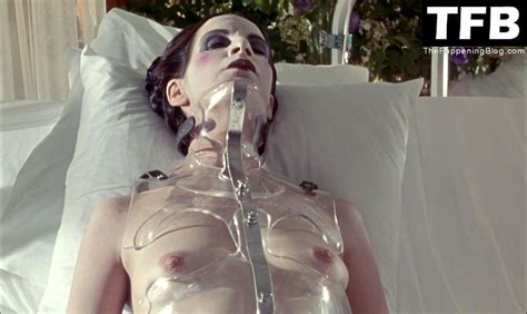 Amanda Plummer Nude Pics Thefappening