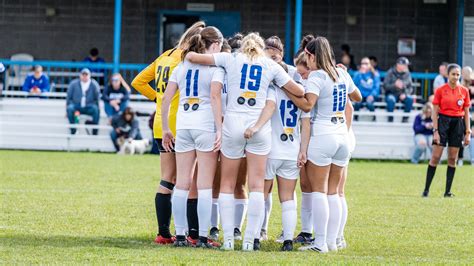 Women S Soccer Keyano Huskies Vs Nait Ooks September Flickr