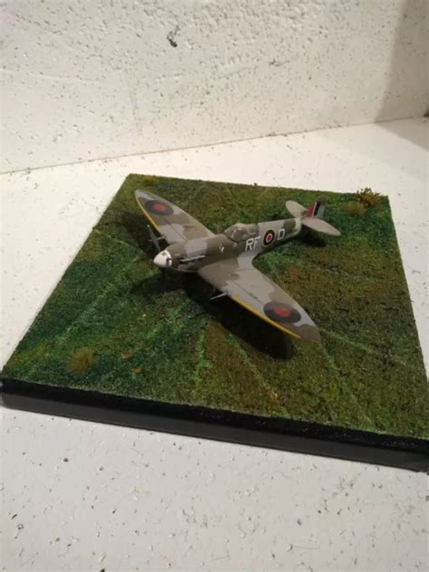 GRAS FLUGPLATZ LANDEBAHN Diorama Basis Zweiter Weltkrieg 1/72 1/48 ...