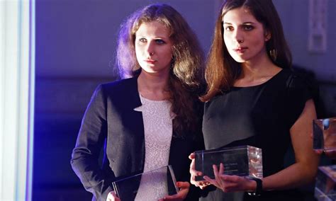 Cantora Do Pussy Riots Afirma Que Pode Se Candidatar A Parlamento Da Cidade De Moscou Jornal O