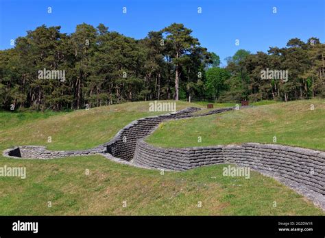 Tranch Es Et Crat Res De La Premi Re Guerre Mondiale Au Monument