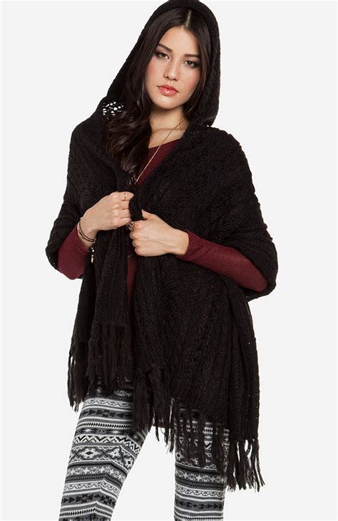 Hooded Shawl In Black Dailylook