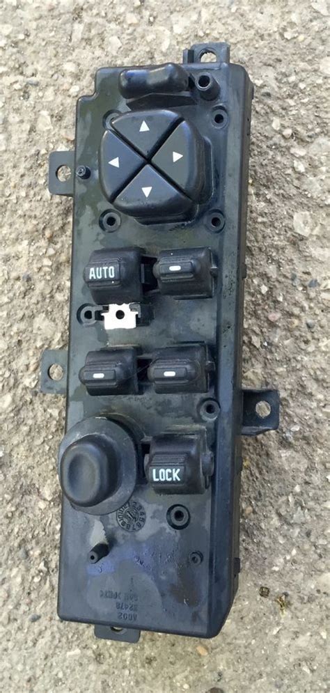 2004 Jeep Grand Cherokee Master Window Switch