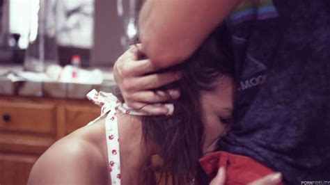 Hot Heavenly Housewife Humping Porn Videos