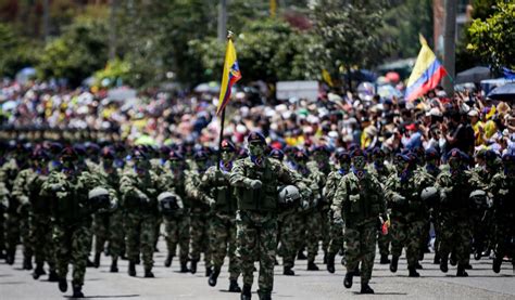 Pille Los Cierres Viales Para Los Ensayos Del Desfile Del De Julio