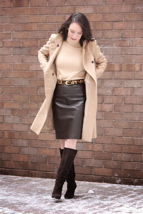 50 Brown Leather Skirt Outfit Ideas