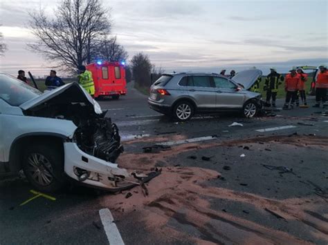 B 188 Autos stoßen frontal zusammen Vier Verletzte regionalHeute de