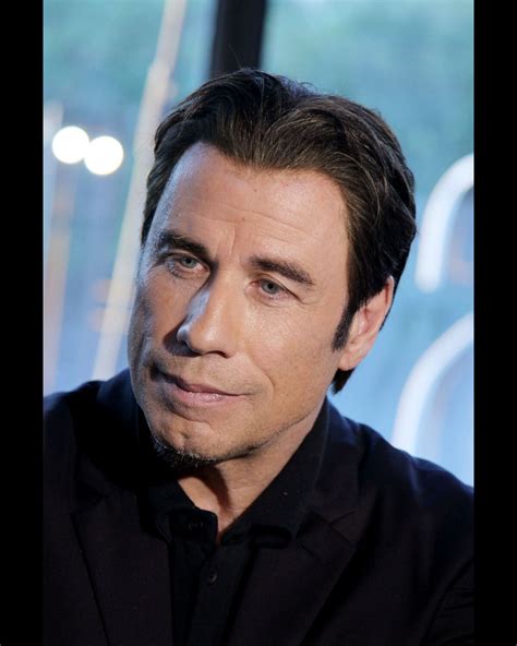 Photo John Travolta Au Sunshine Landmark Theater De New York Le 20