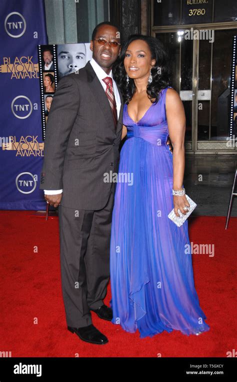 Angela bassett with husband hi-res stock photography and images - Alamy