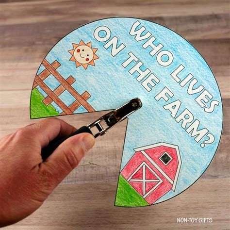 Who Lives On The Farm Spinner Craft Non Toy Ts