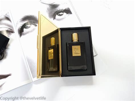 The Contrast of Gold & Darkness in Scent - Woman in Gold By Kilian ...