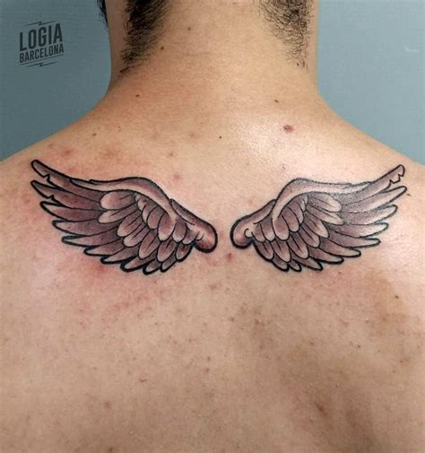 Tatuajes En El Pecho De Alas