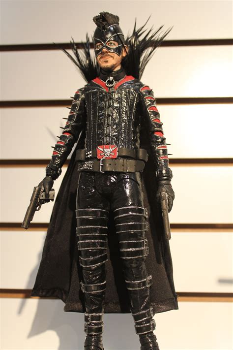 Mezco Toy Images Breaking Bad And Neca S Carrie Aliens Kick Ass Pacific Rim More