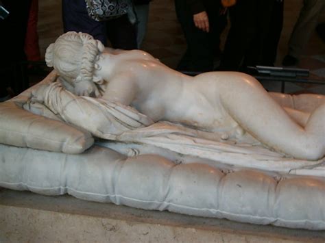 NSFW Nude Statue MyConfinedSpace