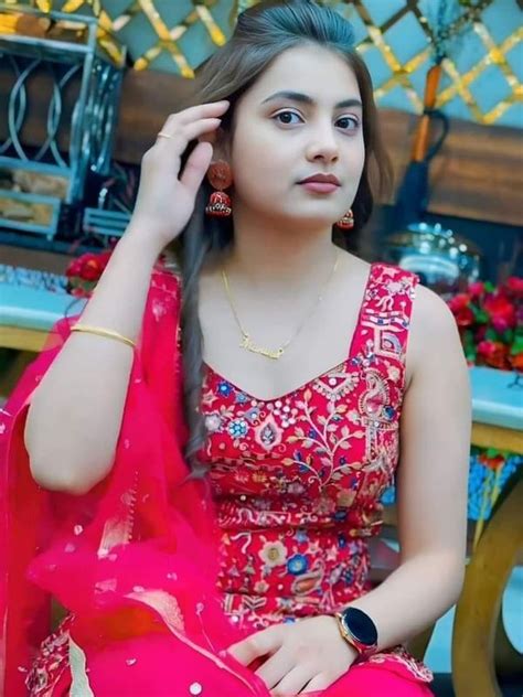 Pin On Beautiful Blonde Girl