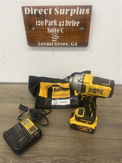 DeWalt DCF891B 20V MAX XR 1 2 Impact Wrench Kit 5Ah Battery W Hog