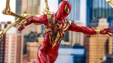 SPIDER MAN PS Hot Toys Action Figure Showcases Peter Parker S Jaw