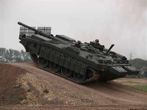 STRIDSVAGN 103 – CARRI ARMATI