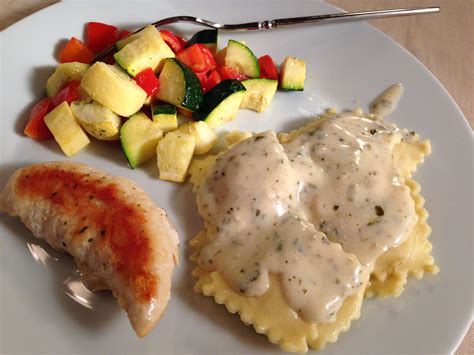 Ravioli with Creamy Pesto and Chicken
