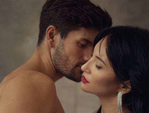 What Makes A Man Sexually Attractive Super Hot Things Truly Sigma