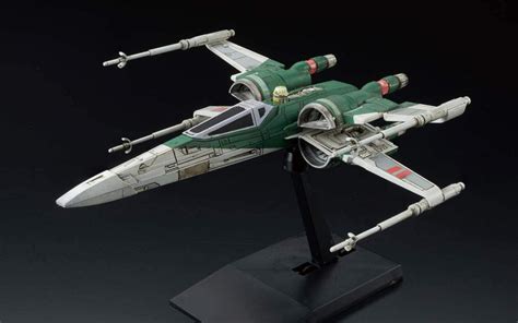 New Rise of Skywalker Resistance Green X-Wing Fighter Model Kit available! | The Force Awakens Toys