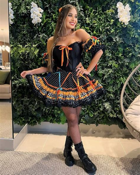 Roupa Pra Festa Junina - Roupas para Festa Junina 2025: Looks Femininos - Estilo Próprio By Sir