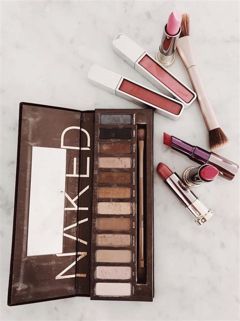 HOT Half Off Deal On Urban Decay Eyeshadow Palettes Mint Arrow