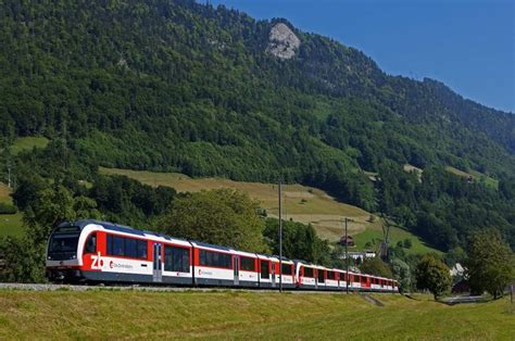 ZB IR Luzern Interlaken Ost Mit Fink Und Adler Vereint Bei Alpnachstad