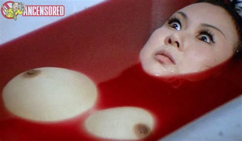 Naked Yôko Mihara in Zero Woman Red Handcuffs