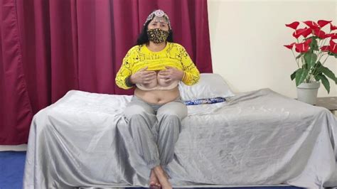 Beautiful Punjabi Aunty Fucking Pussy With A Large Dildo Pornhub