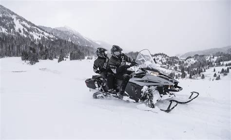 Arctic Cat Motoneiges Touring Passion Motoneige Magazine