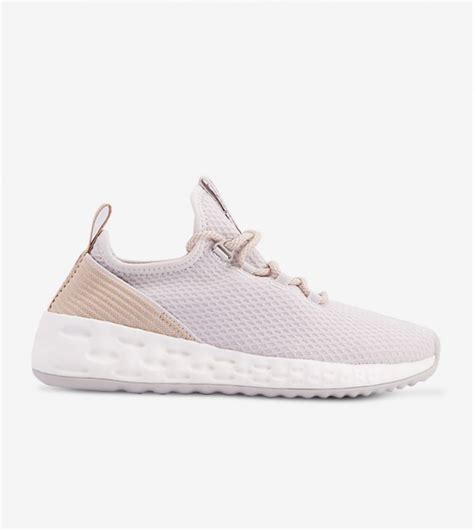 Buy Anta Women S Casual Shoes Nude In Nude ThStreet Qatar