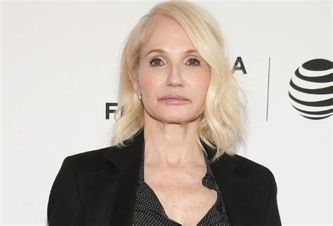 Ellen Barkin Bio Wiki Net Worth Dating Boyfriend Husband Age