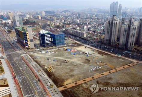 신세계 울산혁신도시에 백화점 대신 쇼핑몰스타필드 부산의 대표 정론지 국제신문