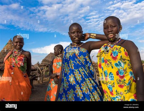 Women South Sudan Hi Res Stock Photography And Images Alamy