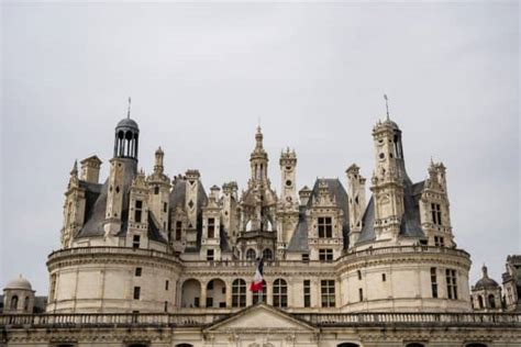 Comment venir au Château de Chambord en train bus voiture