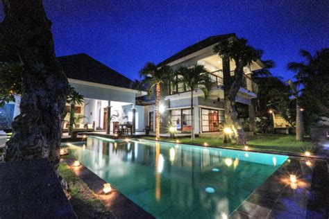 Amazing beachfront villa for sale in North Bali | Kibarer Property