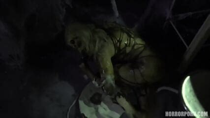 HORROR PORN Female Spider