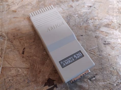 MODULATOR COMMODORE AMIGA A520 1 Szczytniki nad Kaczawą Licytacja