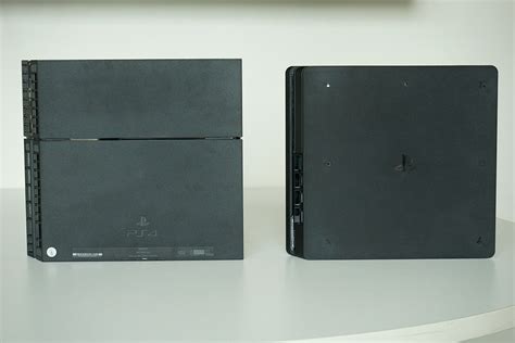 IN PHOTOS: How the PS4 Slim compares to the the original PS4