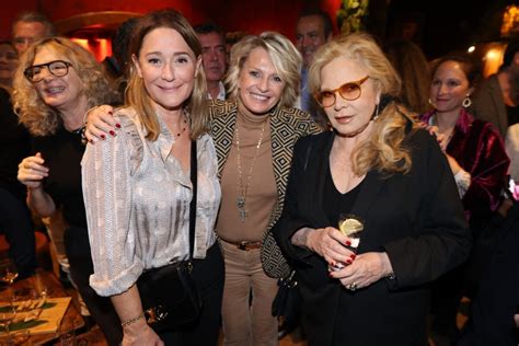 Photo Exclusif Daniela Lumbroso Sophie Davant Et Sylvie Vartan