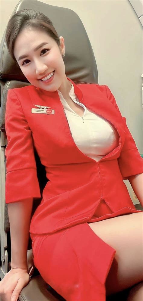 Pin Oleh Mammouth Di HOT ESSES DE L AIR Mode Wanita Gadis Gadis Cantik Mode