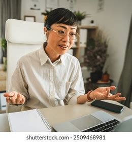 Mature Japonaise Avec Fils Images Photos De Stock Objets D Et Images Vectorielles